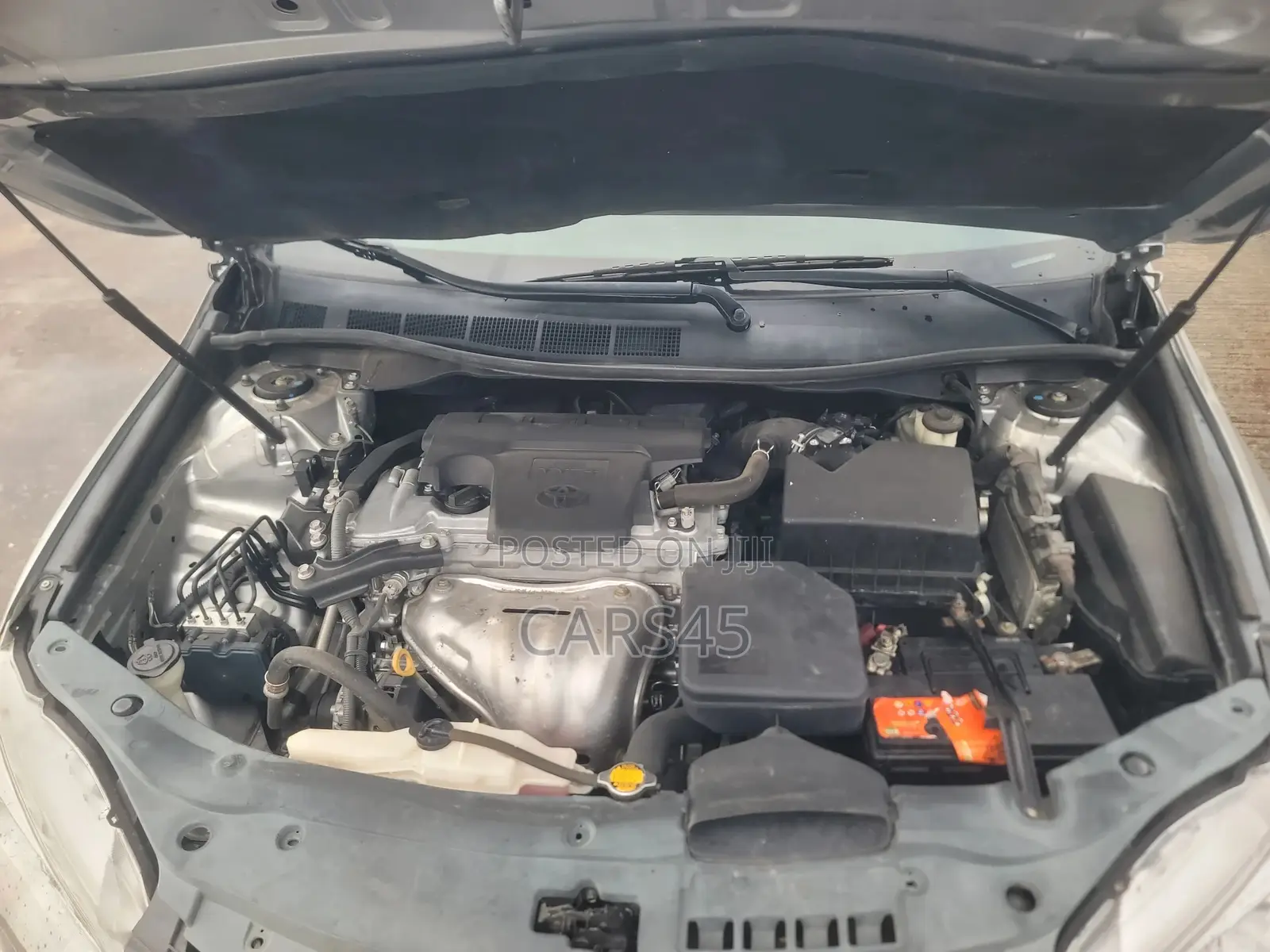 Toyota Camry 2015 Silver