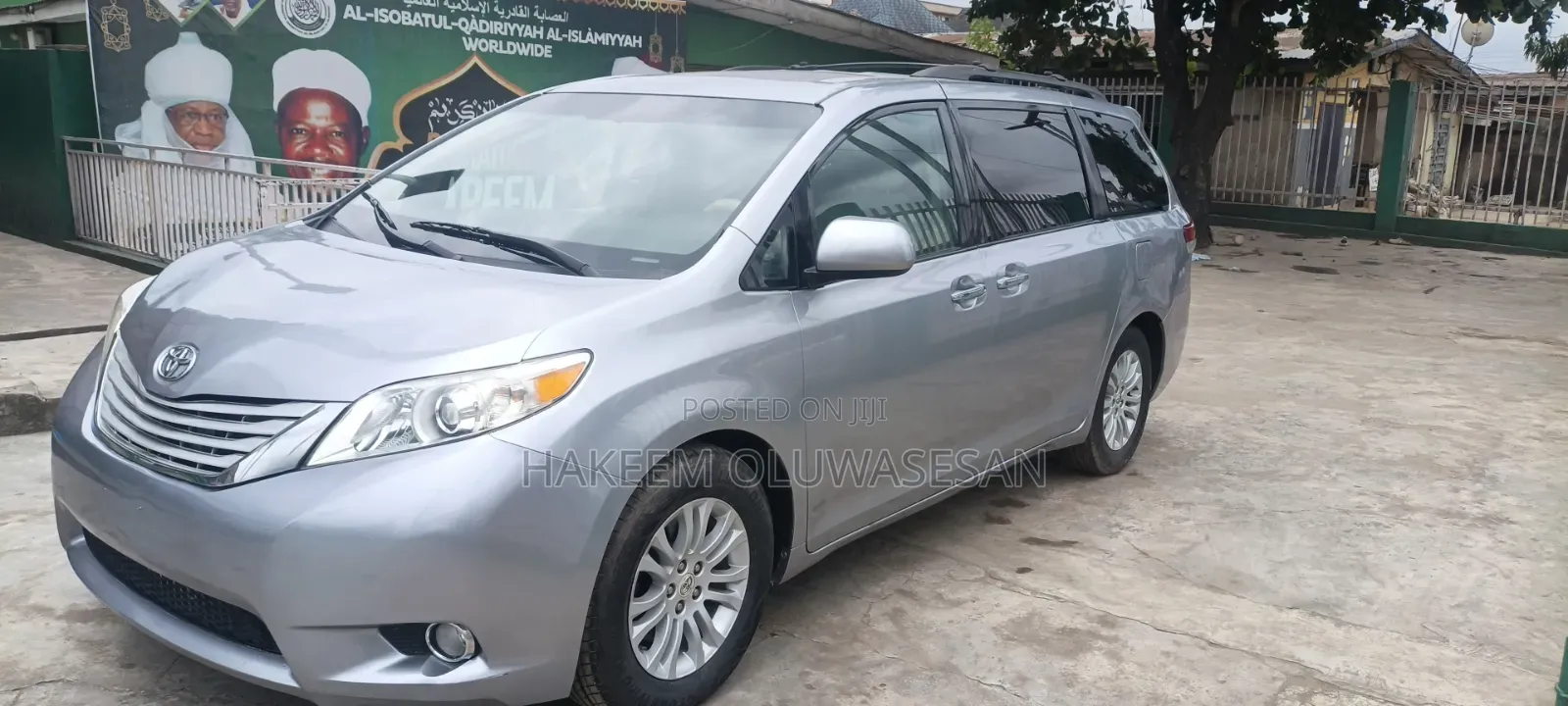 Toyota Sienna 2011