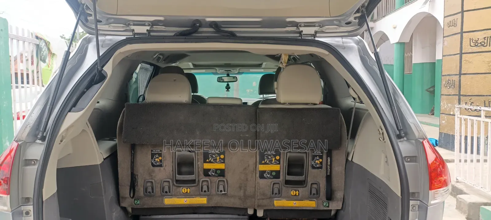 Toyota Sienna 2011