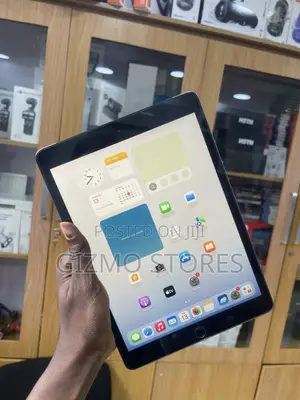 Apple iPad 10.2 (2019) 32 GB Gray