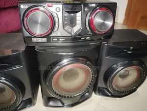 Neatly Used LG CJ45 720w HiFi System