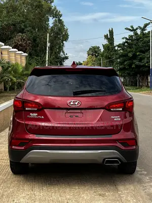 Hyundai Santa Fe 2017 Red
