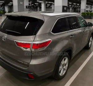 Toyota Highlander 2015