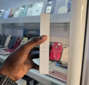 New Apple iPhone 17 256 GB Blue