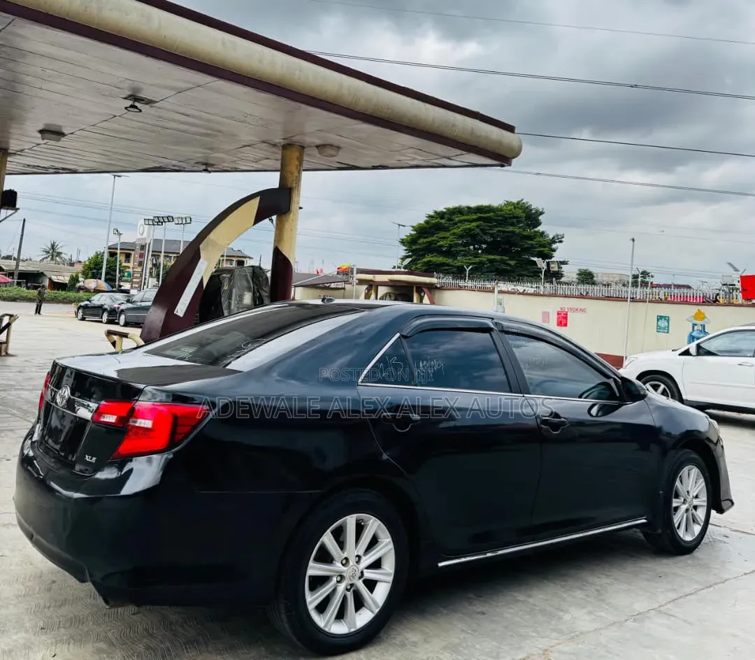 Toyota Camry 2013 Black