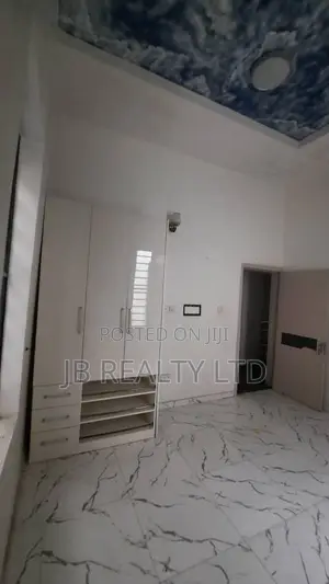 1bdrm Shared Apartment in Lekki for rent