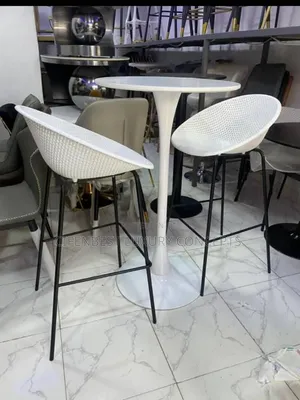 Quality Bar Table and Chairs