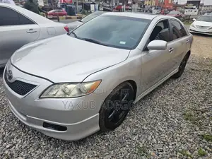 Toyota Camry 2010 Silver