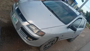 Mitsubishi Spacestar 2004 Silver