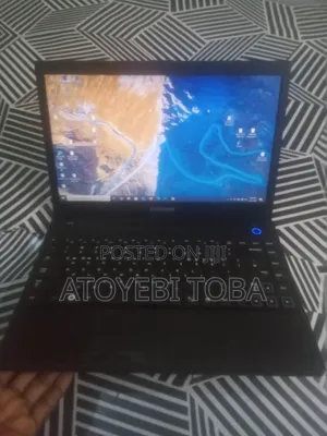 Laptop Samsung NP300V5A 6GB Intel Core i5 HDD 256GB