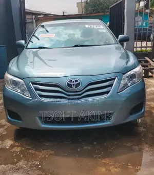 Toyota Camry 2011 Blue
