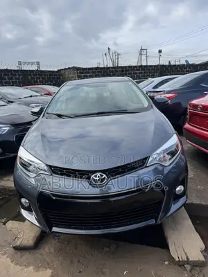 Toyota Corolla S 4dr Sedan (1.8L 4cyl CVT) 2016 Gray