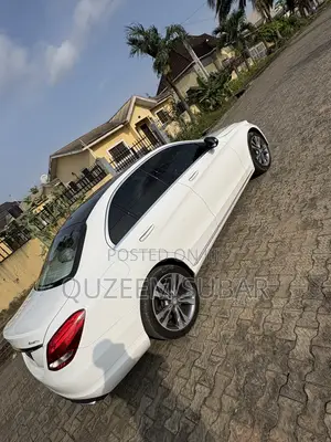 Mercedes-Benz C300 Sport 4dr AWD 4Matic Sedan (2.0L 4cyl 7A) 2015 White
