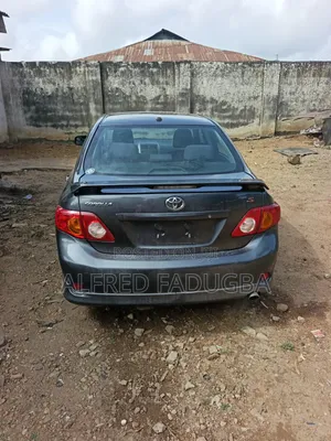 Toyota Corolla 2009 Gray