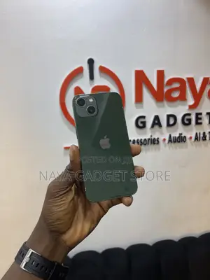 Apple iPhone 13 128 GB Green
