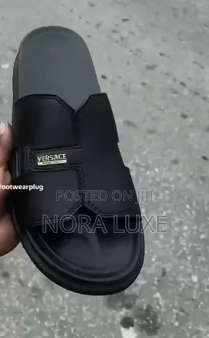 Men’s Black Designer Slide Sandals – Stylish Comfortable