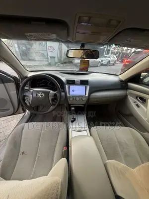 Toyota Camry 2010 Gold