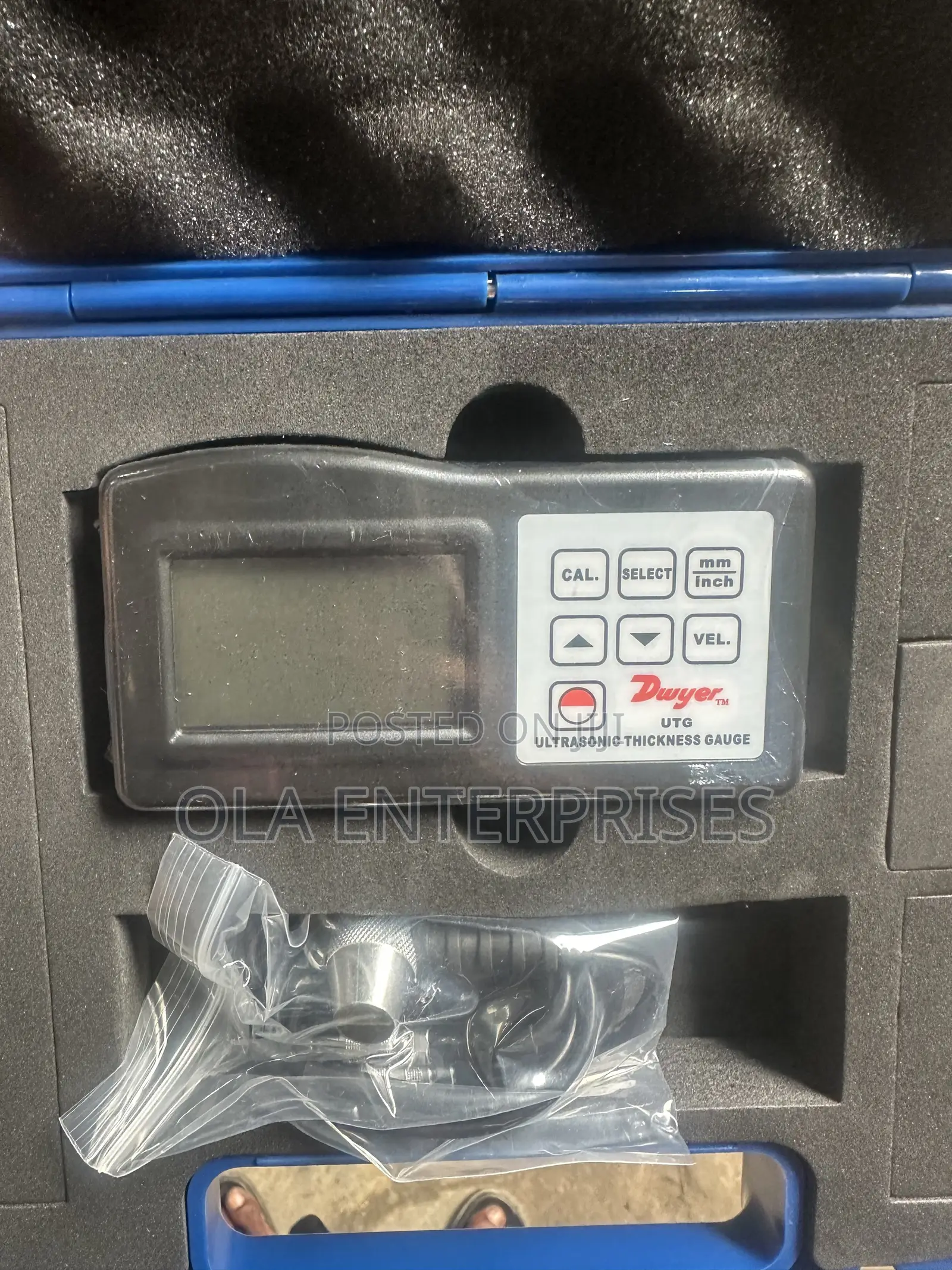 Ultrasonic Thickness Gauge