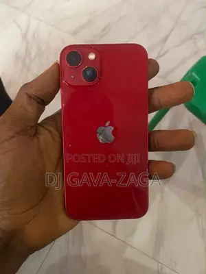 Apple iPhone 13 128 GB Red