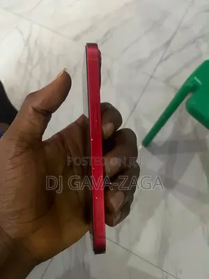 Apple iPhone 13 128 GB Red