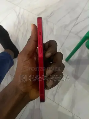 Apple iPhone 13 128 GB Red