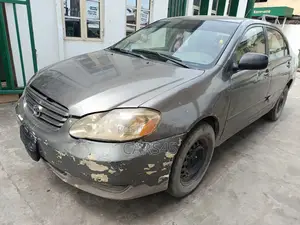 Toyota Corolla 2004 Gray