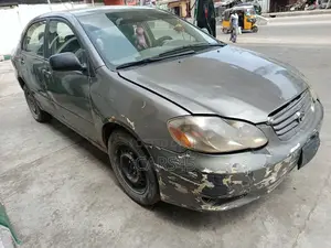 Toyota Corolla 2004 Gray