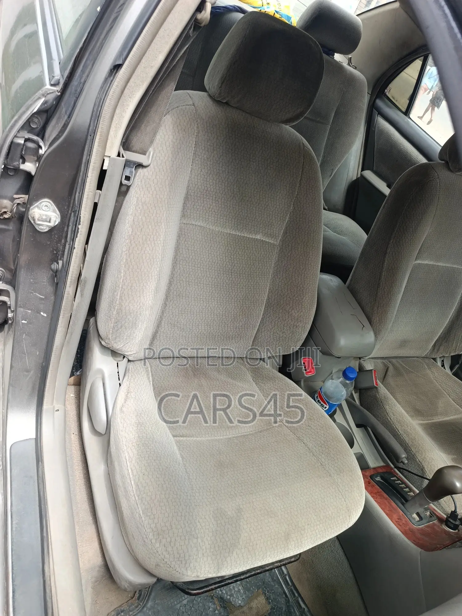 Toyota Corolla 2004 Gray