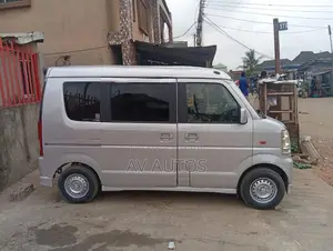 Suzuki Every 2012 Grey