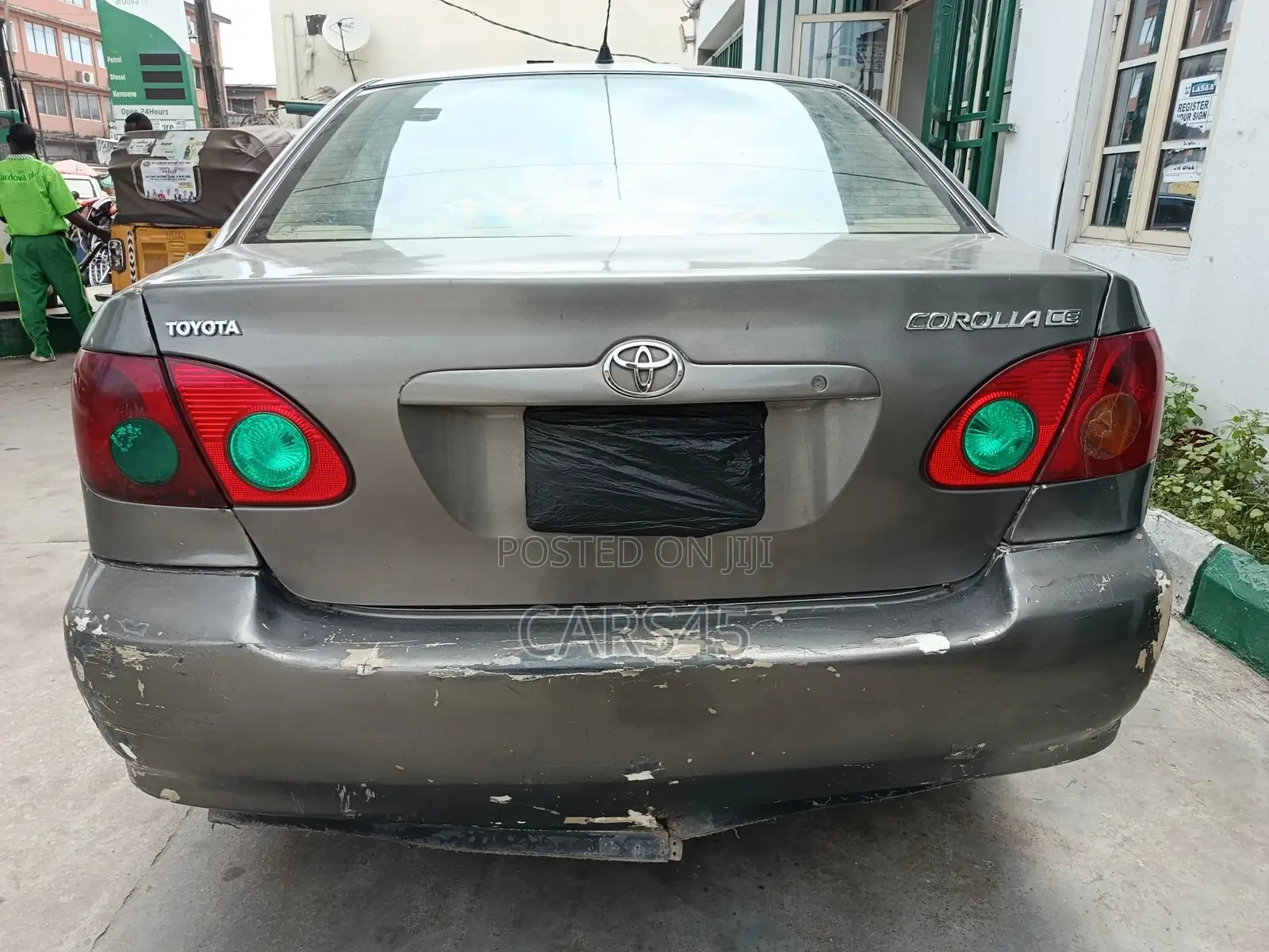 Toyota Corolla 2004 Gray