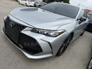 Toyota Avalon XSE 2020 Silver