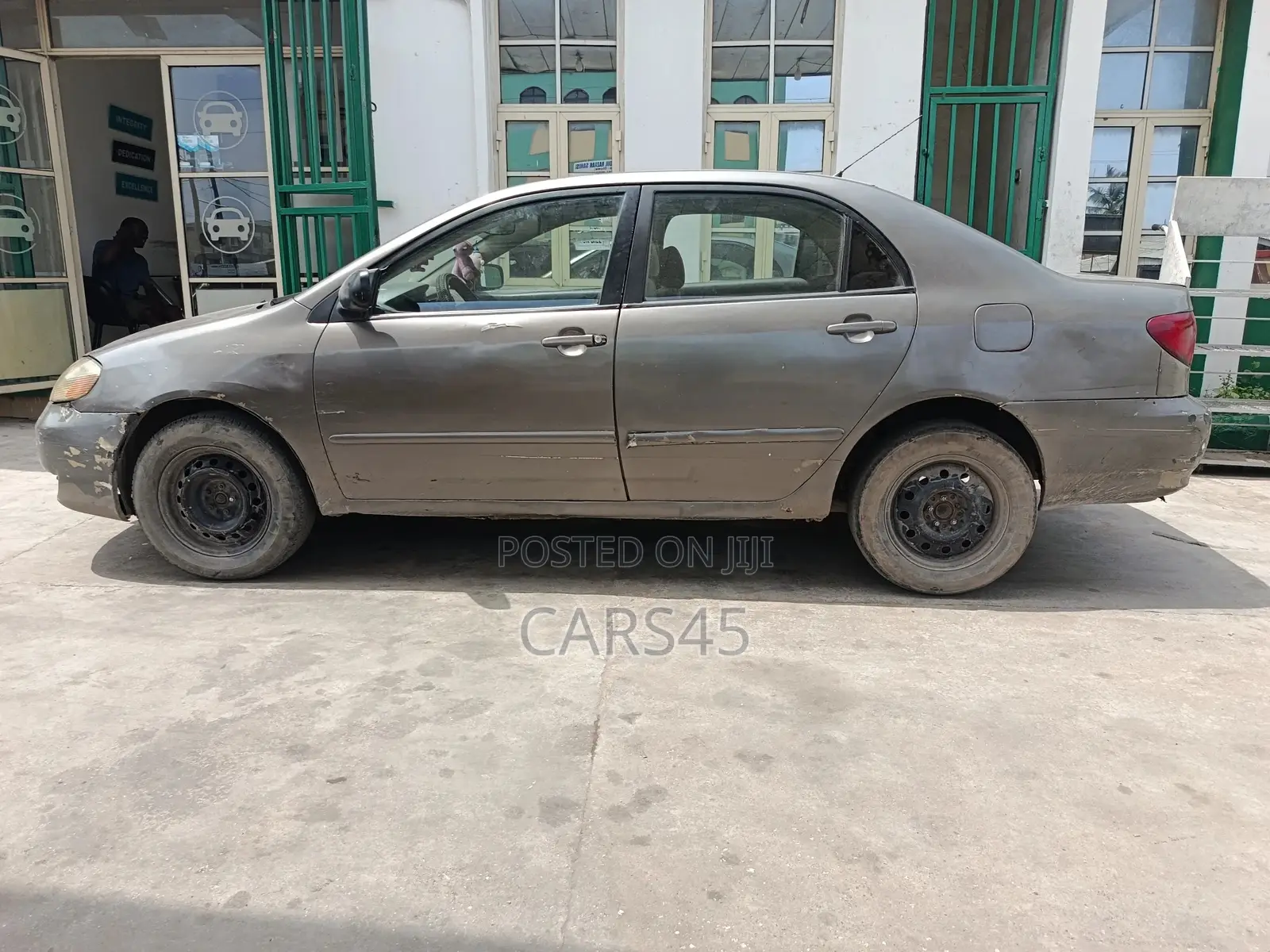 Toyota Corolla 2004 Gray