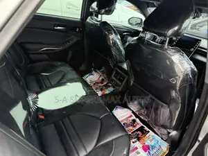 Toyota Avalon XSE 2020 Silver