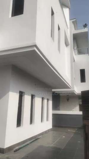 5bdrm Duplex in Divine Gardens, Apple Junction for sale