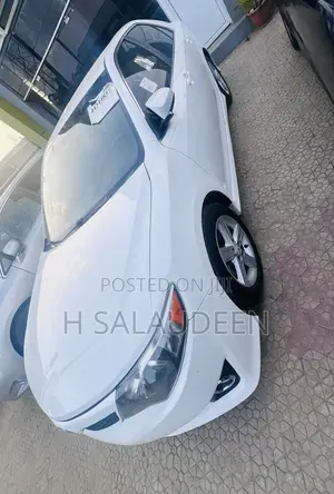 Toyota Camry 2012 White