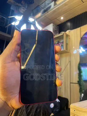 Apple iPhone 13 128 GB Red