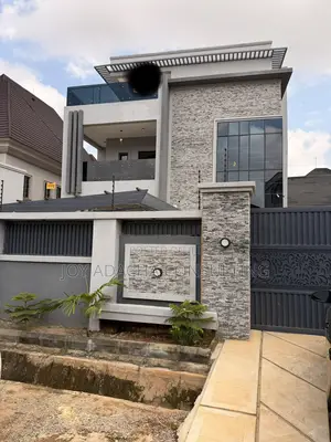 Furnished 6bdrm Duplex in Apo Resettlement for sale