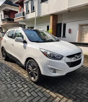 Hyundai Tucson Limited AWD 2015 White