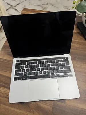 Laptop Apple MacBook Pro 2020 8GB Intel Core i5 SSD 256GB