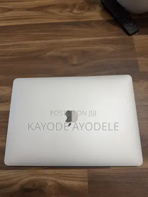 Laptop Apple MacBook Pro 2020 8GB Intel Core i5 SSD 256GB