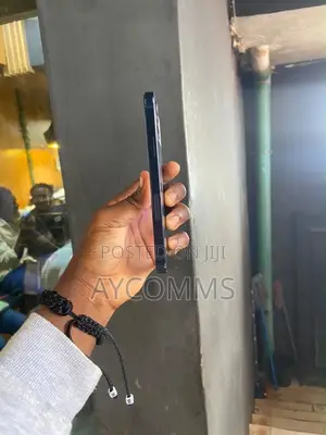 Apple iPhone 12 64 GB Black