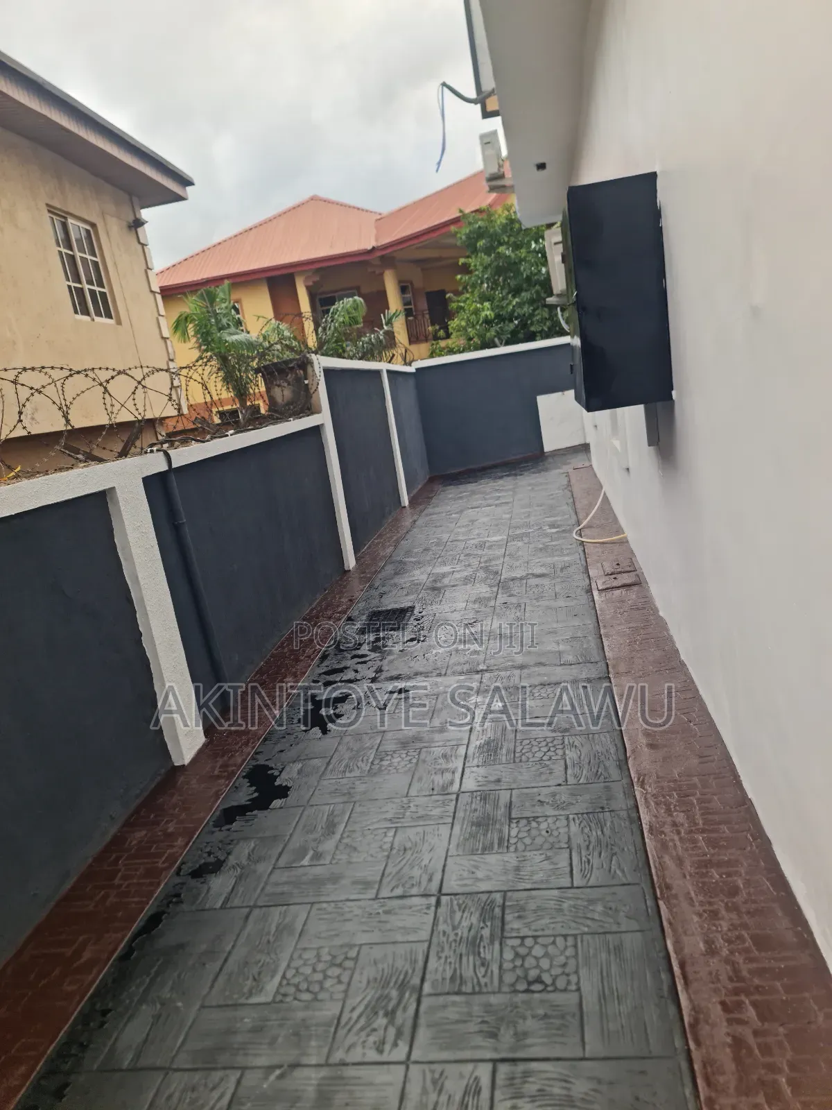 4bdrm Duplex in Magodo Phase 1 for sale