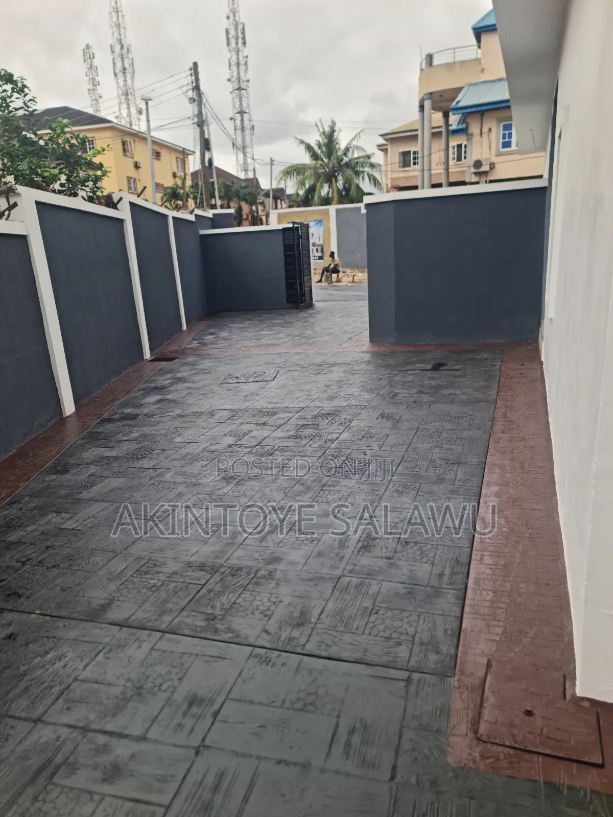 4bdrm Duplex in Magodo Phase 1 for sale