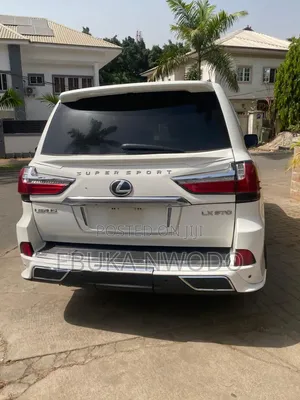 Lexus LX 570 2011 White