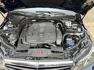 Mercedes-Benz E350 Base 4Matic Sedan AWD (3.5L 6cyl 7A) 2014 Blue