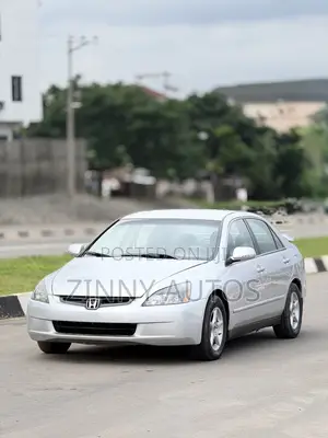 Honda Accord 2005 Silver