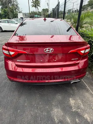 Hyundai Sonata Sport Sedan FWD (2.4L 4cyl 6A) 2016 Red