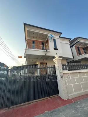 Furnished 4bdrm Duplex in Bamidele Majiyagbe, Chevron for sale