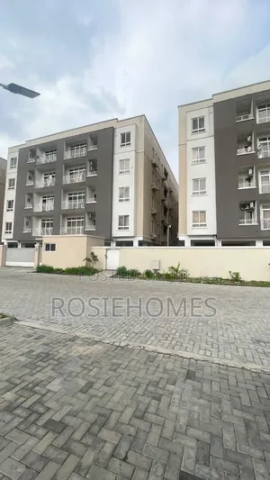 3bdrm Apartment in Osapa London for sale
