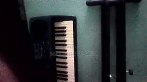 Yamaha DJX Piano